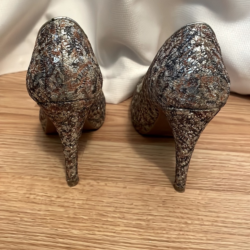 Nine West Rocha Heels - Picture 4 of 10